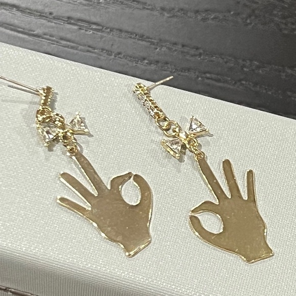 Letter Ok Earrings, Statement Earrings Dangle Earrings - Picture 4 of 4